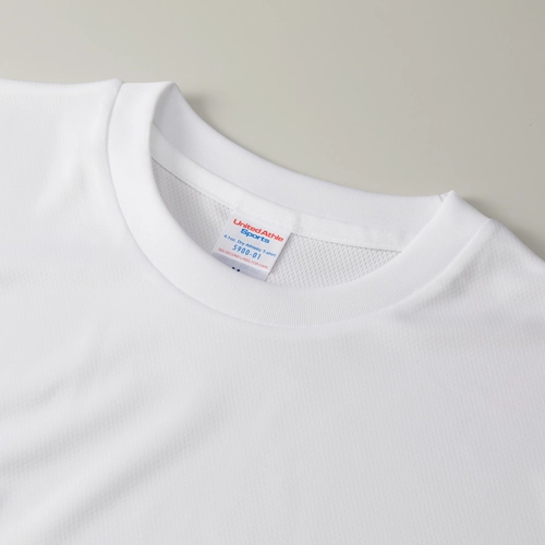 United Athle 4.1オンスドライアスレチックTシャツ ADULT SIZE　首もとは丈夫でしっかりしたリブ仕様